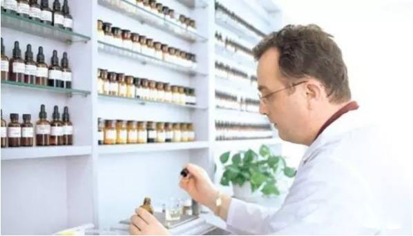 怎樣可以成為一名調(diào)香師？