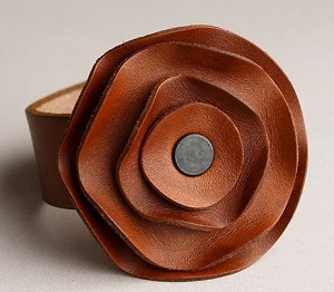 革香型(LEATHER)—優(yōu)雅而穩(wěn)重