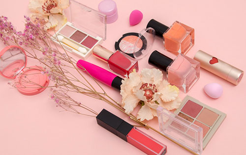 含香精的化妝品對皮膚有沒有害？