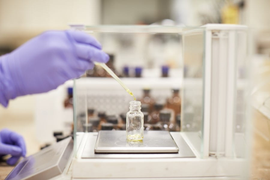 調(diào)香筆記(1)——利用定性和定量的感官特性調(diào)香 調(diào)香筆記(1)——利用定性和定量的感官特性調(diào)香