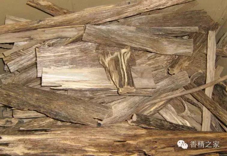 香水原料之沉香木 香水原料之沉香木