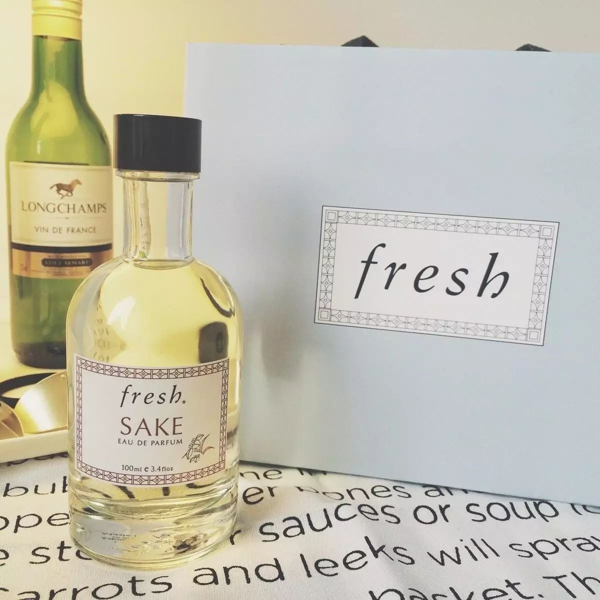 你有一沓葡萄酒味的香水，請接收