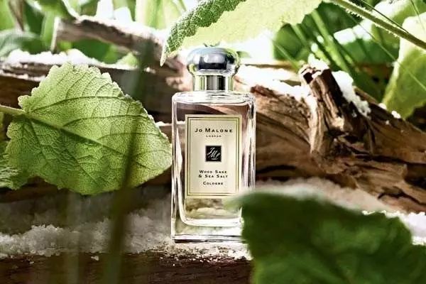 中性香|初夏時(shí)節(jié)，讓你做一個(gè)“率性十足”的女人